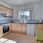 Semesterbostad Vela, Casa Con Piscina Privada A Pocos Metros De La Playa *