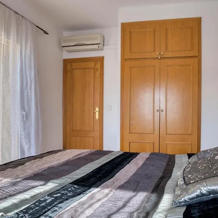 Vela, Casa Con Piscina Privada A Pocos Metros De La Playa L' Escala