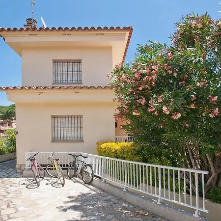 Σπίτι διακοπών Vela, Casa Con Piscina Privada A Pocos Metros De La Playa